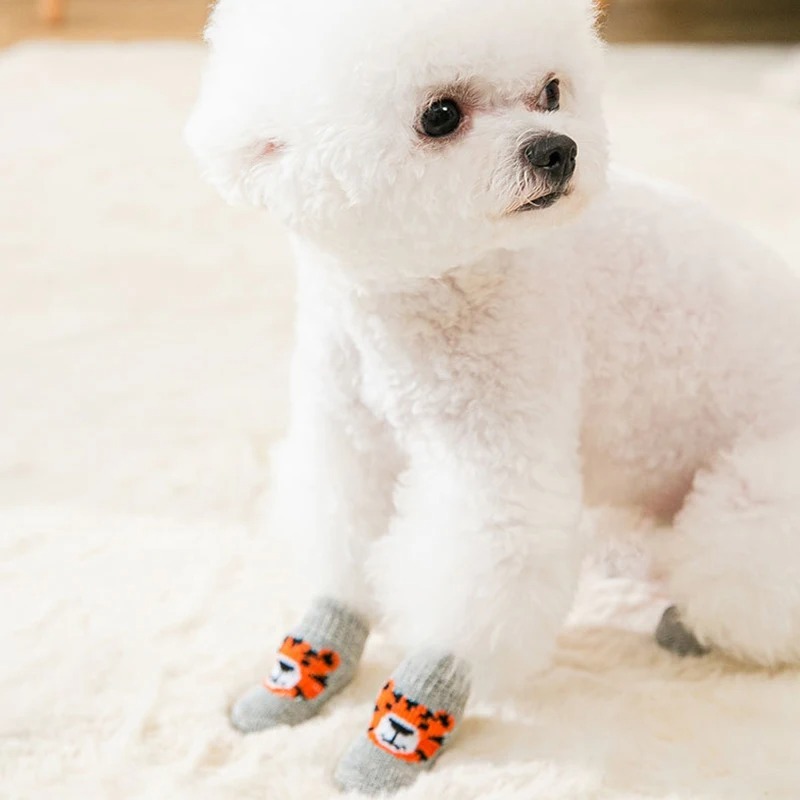 4Pcs Winter Pet Dog Socks Anti - Dog Booties Paw Protector 리뷰 및 가격